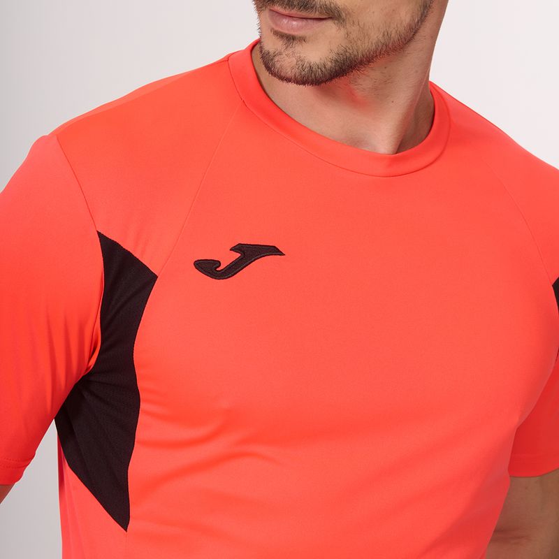 Camiseta-Joma-Winner-III-Coral-e-Preto-3.jpg